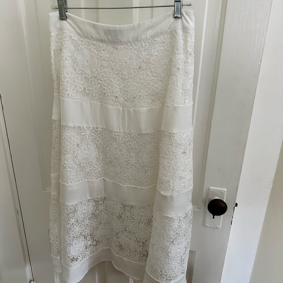 Jaus Addison Two Piece Set - Picture 2 of 7